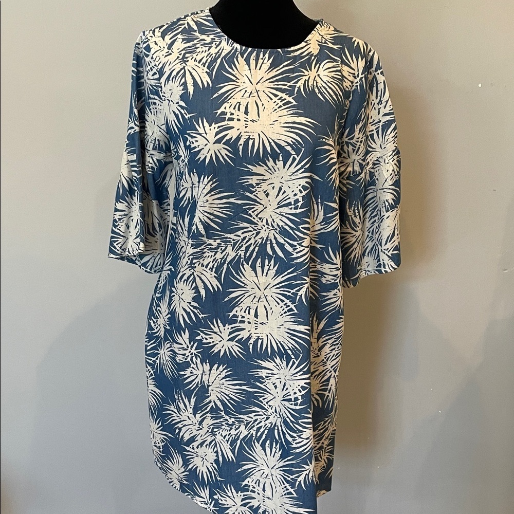 Blue and White Palm-Print Shift Dress new with tags - tropical